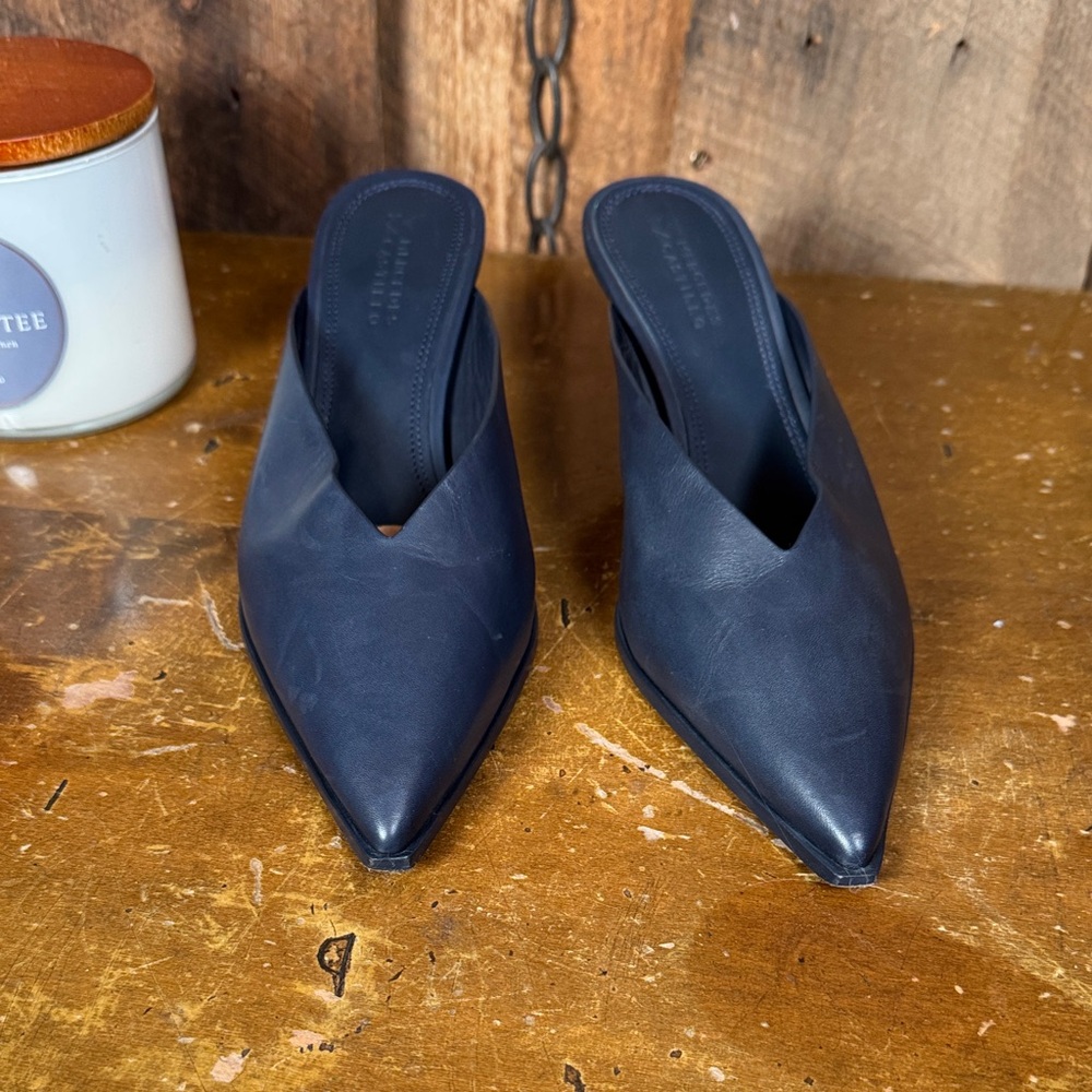 MERCEDES CASTILLO Noriko Dark Blue Women's Leather Mules